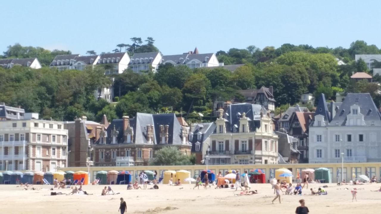 le CORDIER Appartement avec terrasse à TROUVILLE SUR MER Extérieur photo